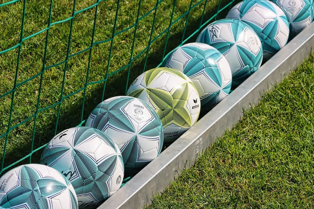 Chatbot dla restauracji w praktyce - Case studies - balls, footballs, training, football training, sports, soccer, soccer balls, soccer, soccer, soccer, soccer, soccer
