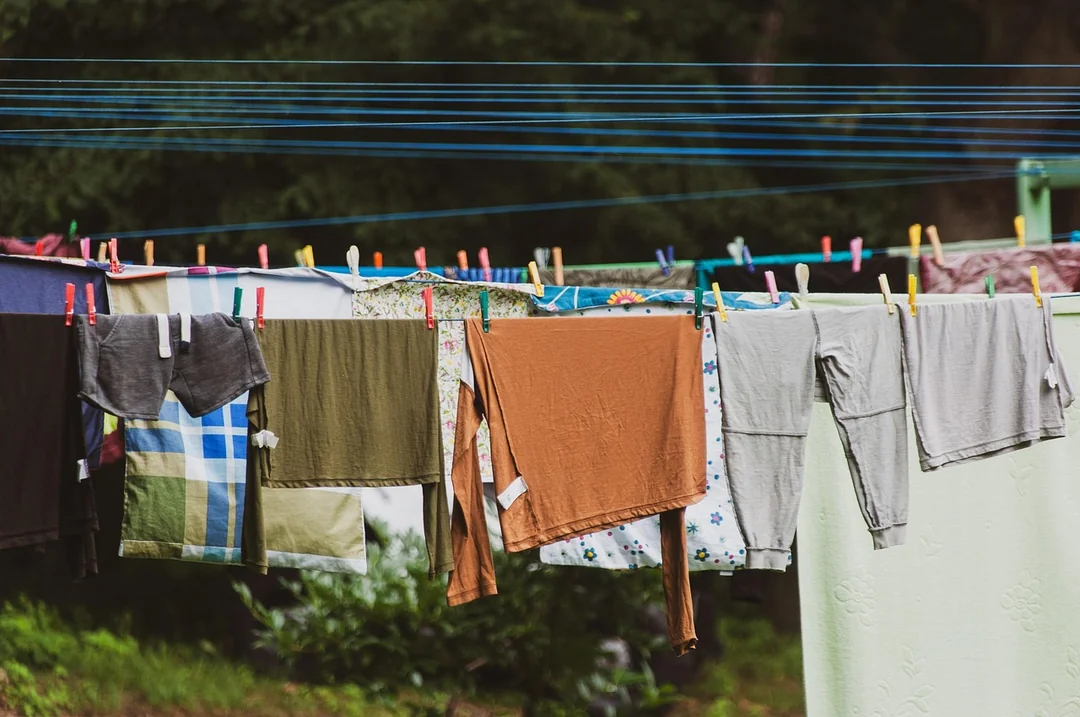 Jak działa voicebot dla banku w praktyce - laundry, clothes line, clothing, washed, dry, hang, clothespins, household, rope, laundry, laundry, laundry, laundry, laundry